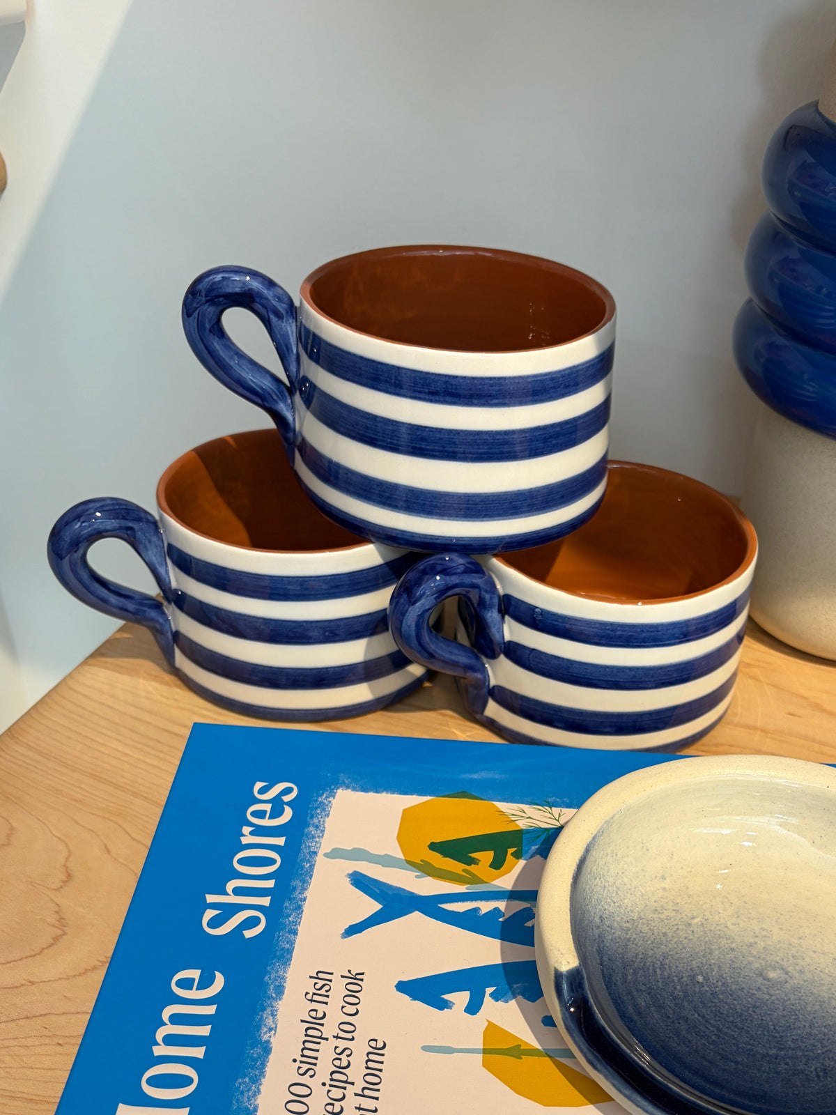 Casa Cubista Horizontal Flat Mug Blue