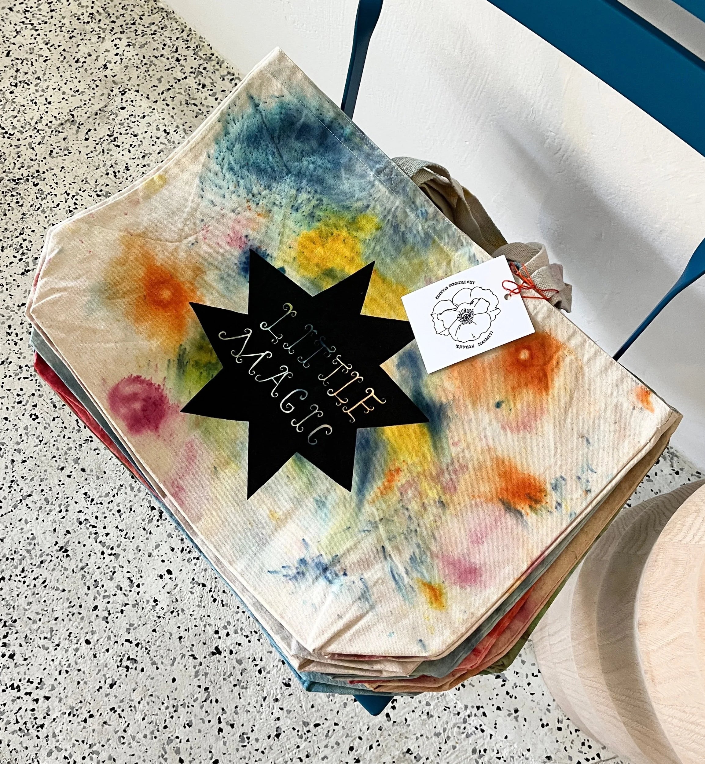 Clinton Burger Beach Bags