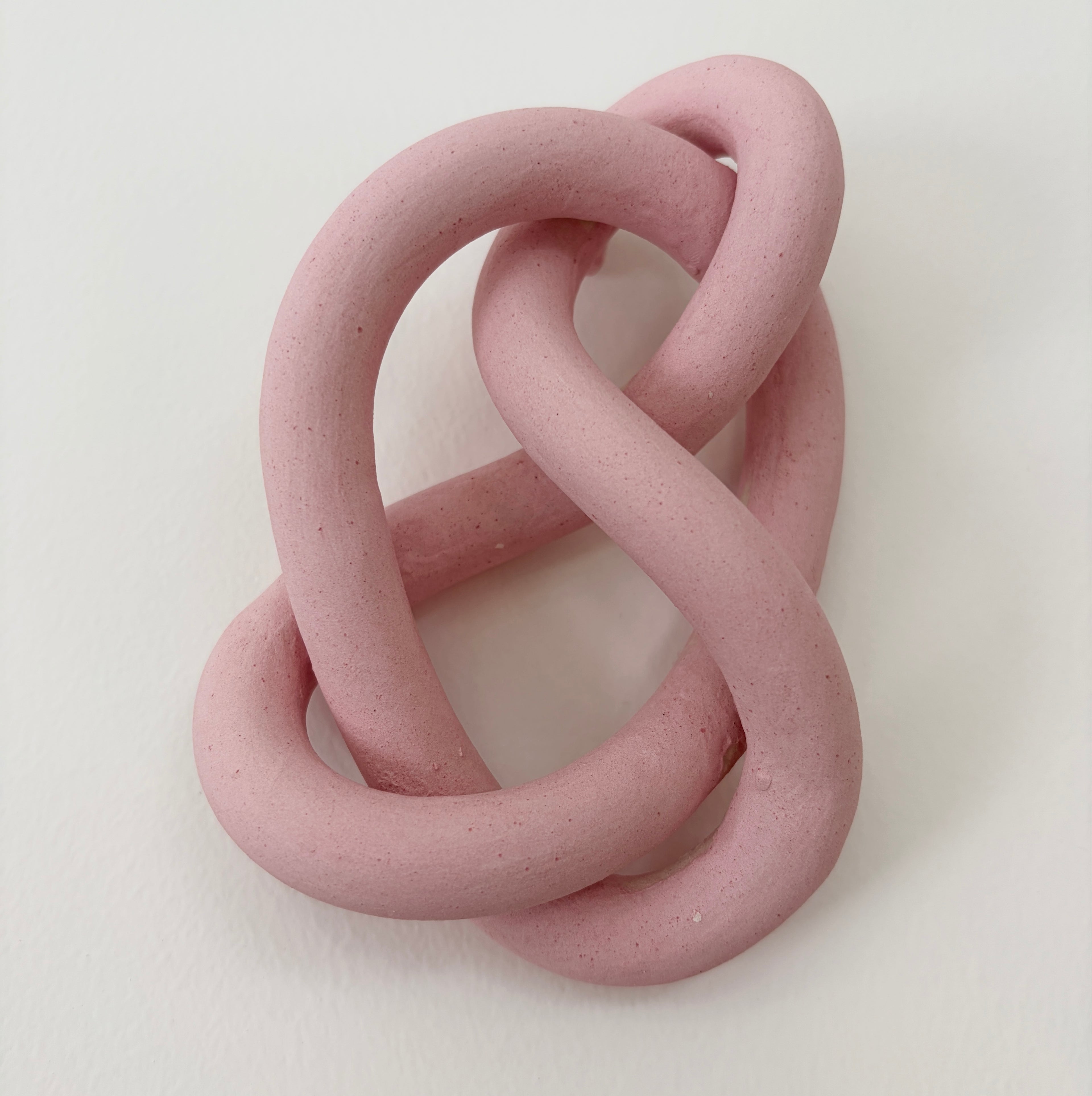 O-M Matte Pink Knot