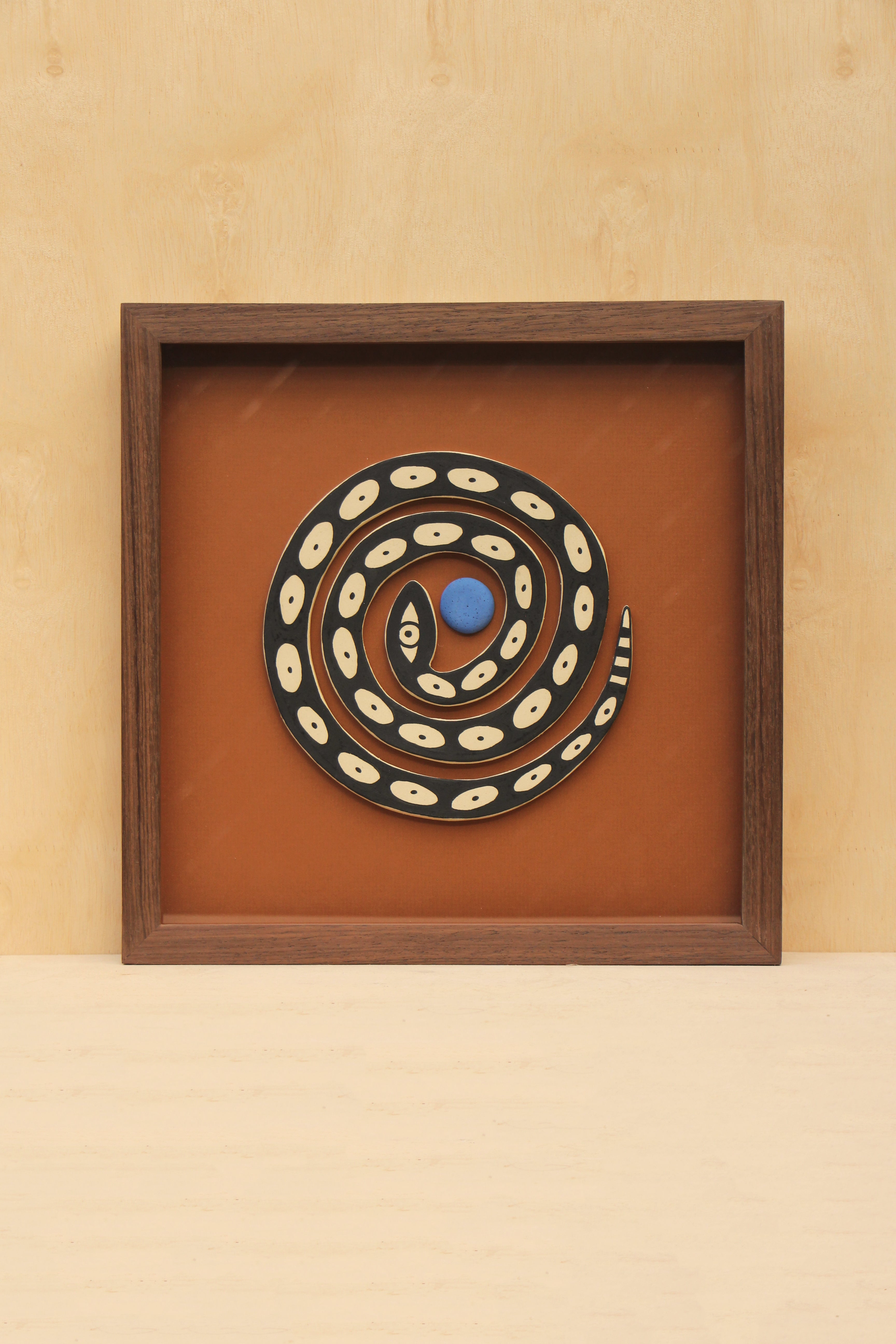 Perro y Arena "La Serpiente y la Luna Azul"