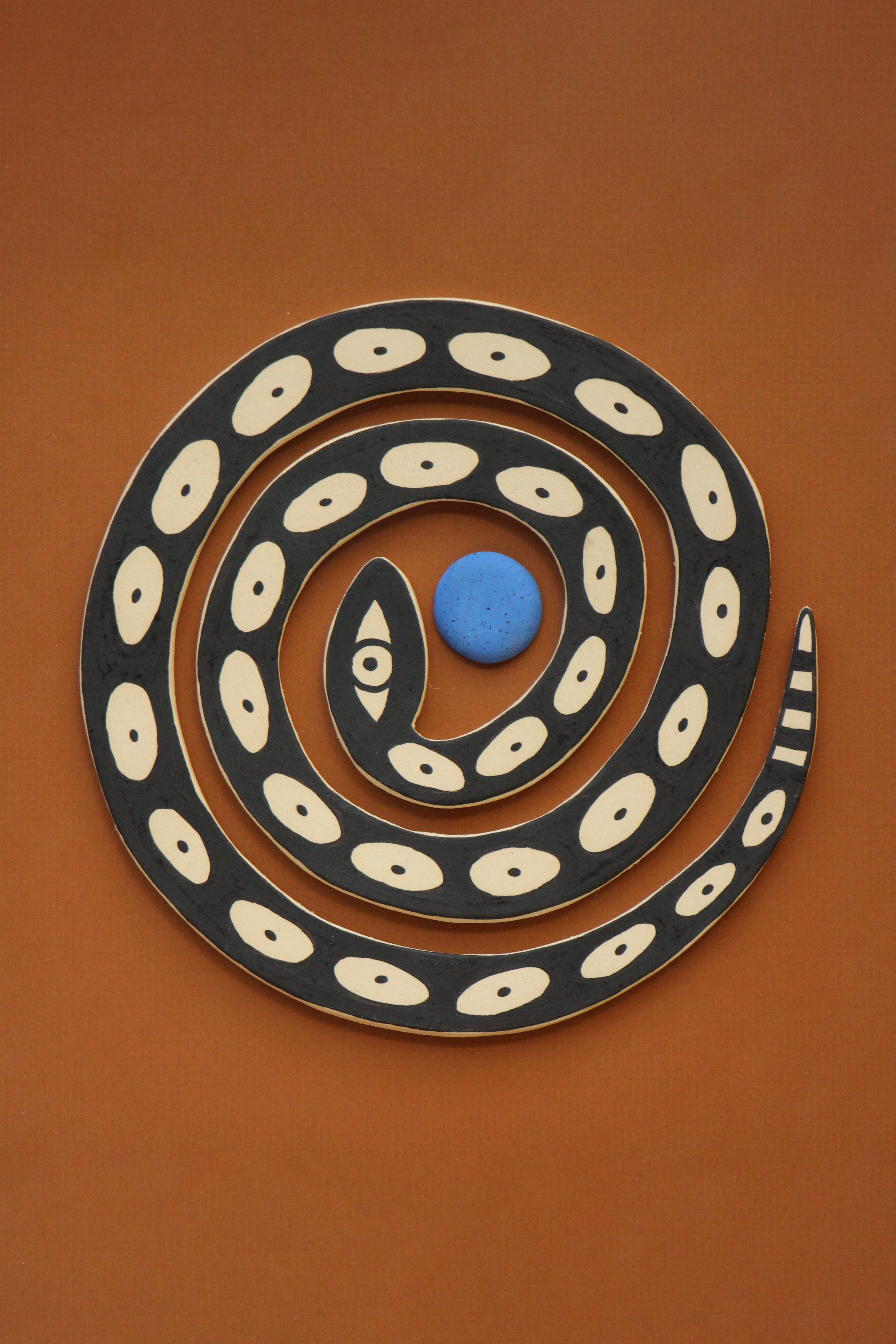 Perro y Arena "La Serpiente y la Luna Azul"