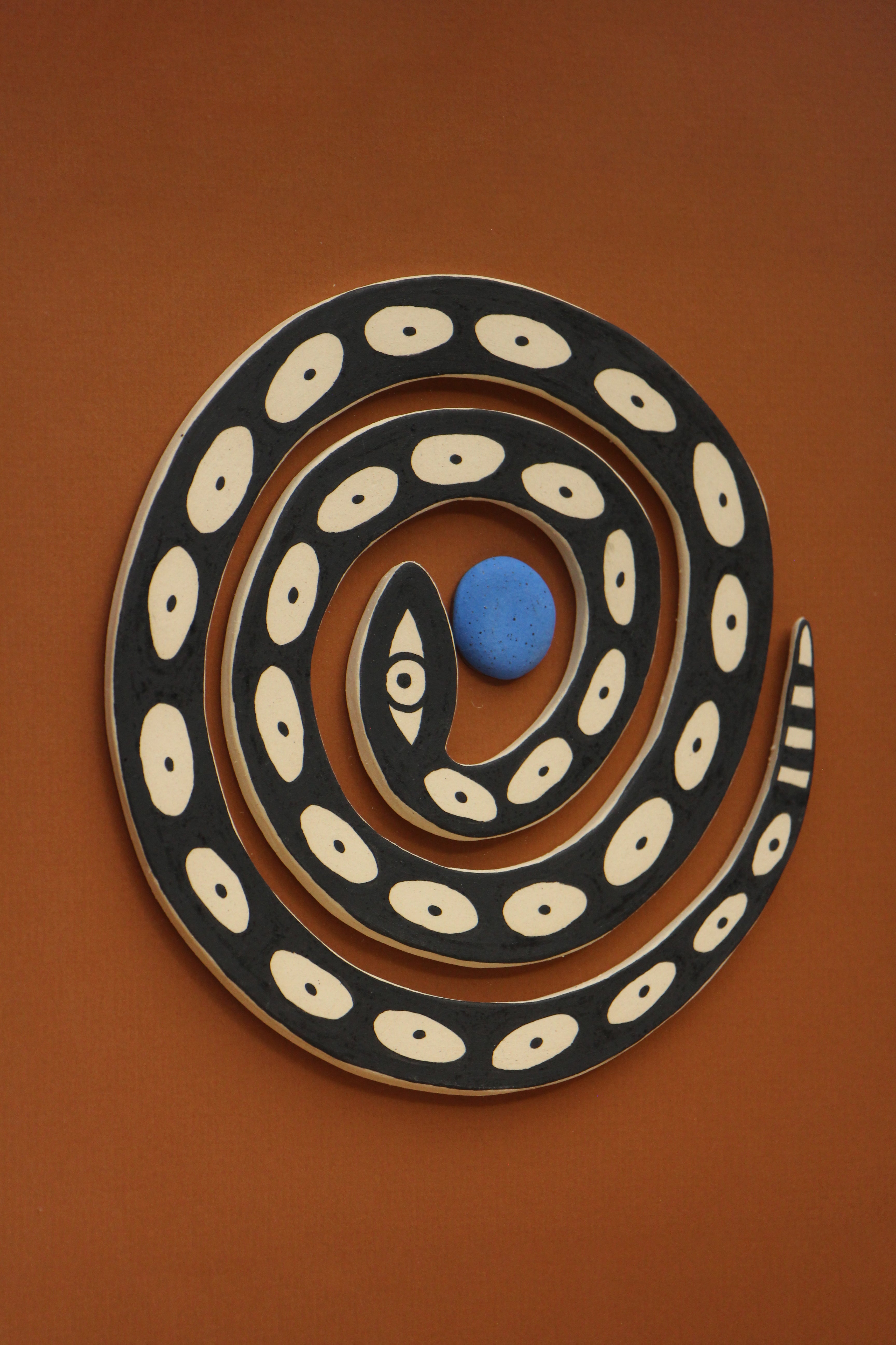 Perro y Arena "La Serpiente y la Luna Azul"