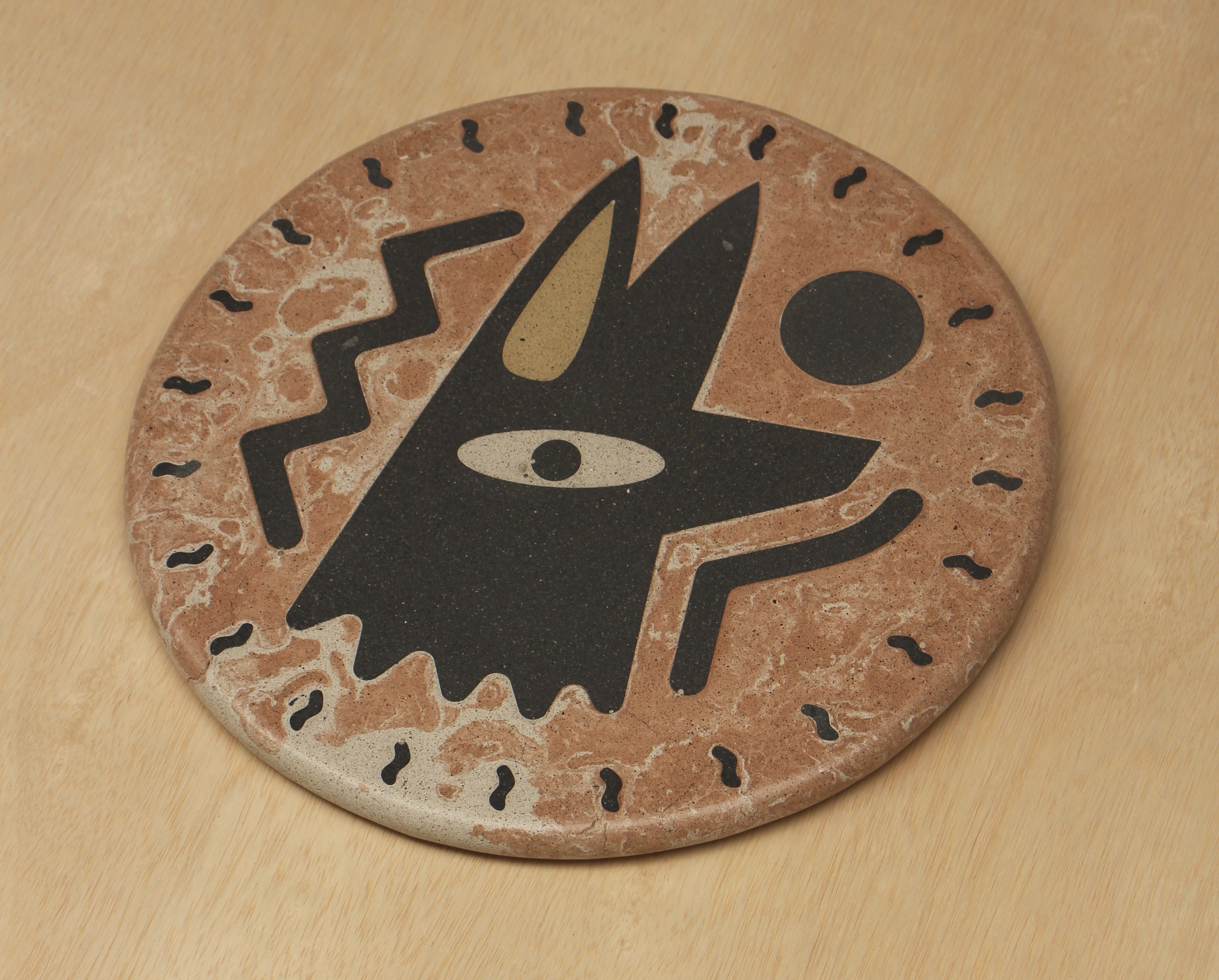 Perro y Arena "Lazy Coyote"