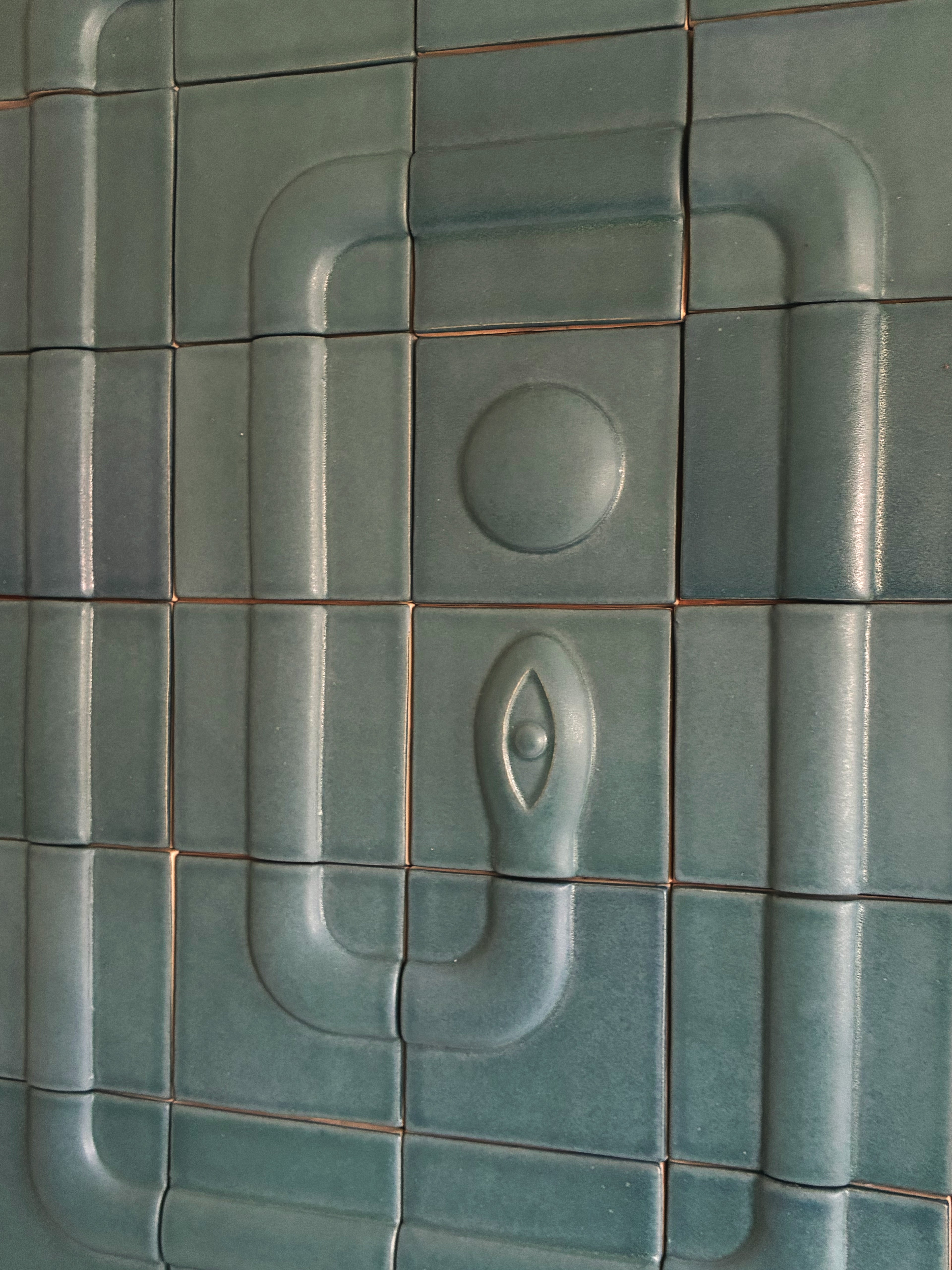 Perro y Arena "Serpientes Aquamarina"